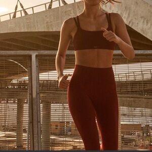 SET Active Sculptflex Burgundy Sports Bra & Leggings